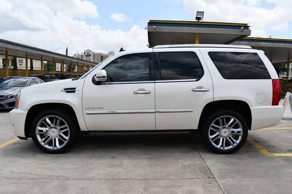 2010 CADILLAC ESCALADE PLATINUM - - by dealer for sale in Houston, TX – photo 11