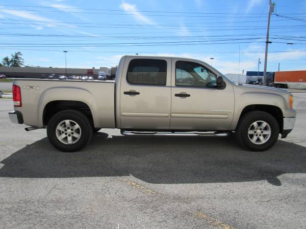 ** 2009 GMC SIERRA PICKUP * 4X4 * CREW CAB * LEATHER SEATS ** for sale in Fort Oglethorpe, TN – photo 6