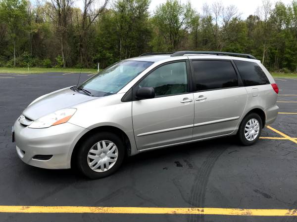 2006 Toyota Sienna for sale in Granger , IN – photo 2
