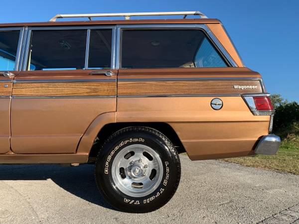 1979 AMC JEEP WAGONEER ** LOW MILES + 360 V8 ** - cars & trucks - by... for sale in New Smyrna Beach, FL – photo 17