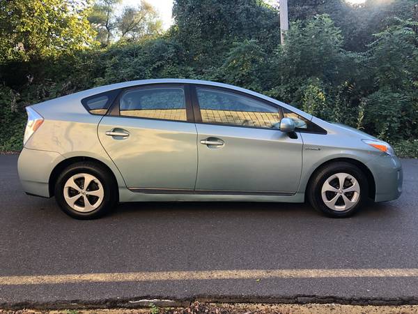 2015 TOYOTA PRIUS II * ONE OWNER * SERVICED * - cars & trucks - by... for sale in philadephia, PA – photo 8