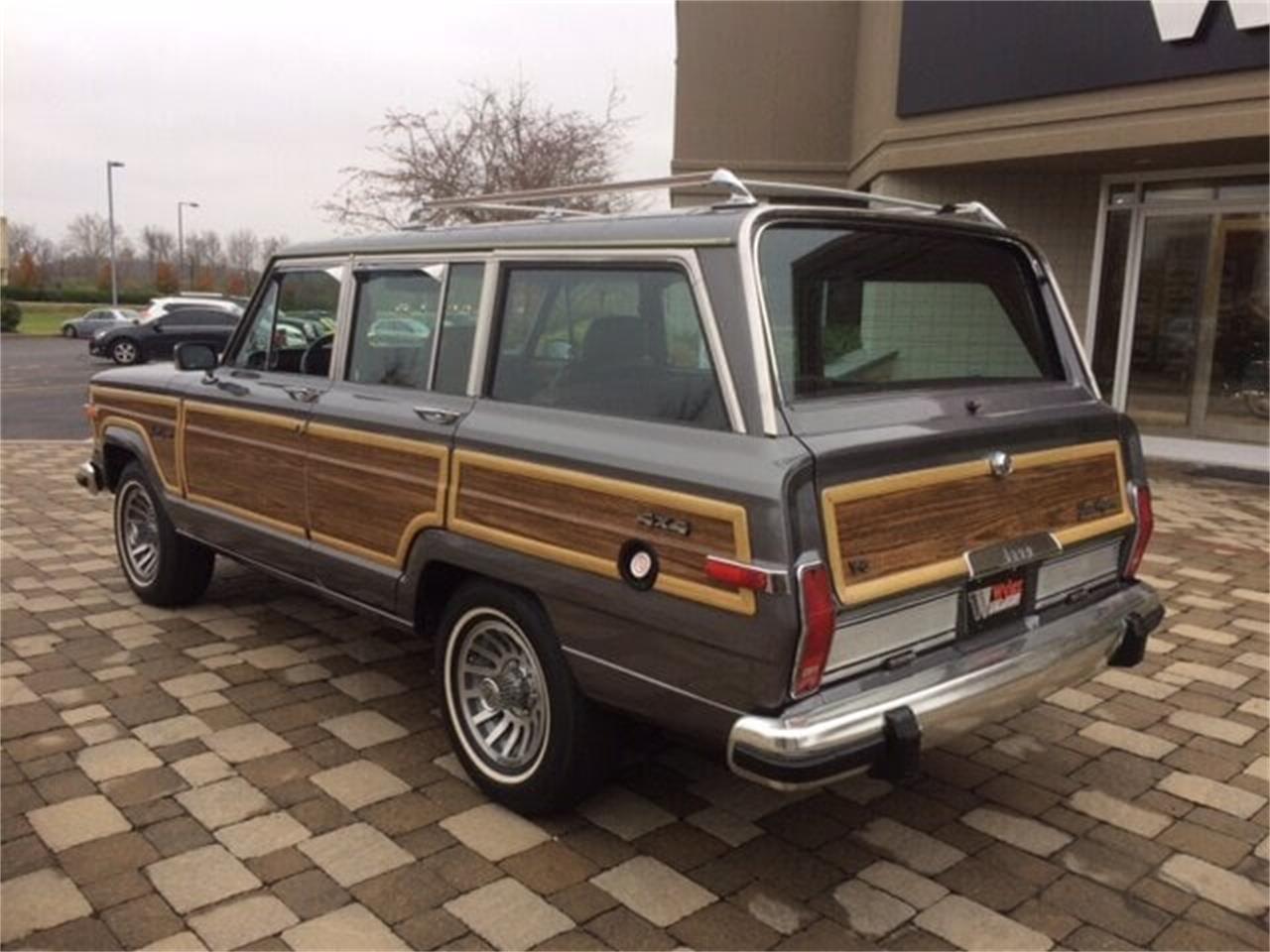 1989 Jeep Grand Wagoneer for sale in Milford, OH – photo 7