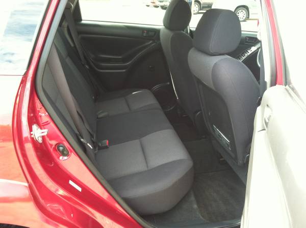 2005 Pontiac Vibe 4-Door - cars & trucks - by dealer - vehicle... for sale in Columbia, PA – photo 9