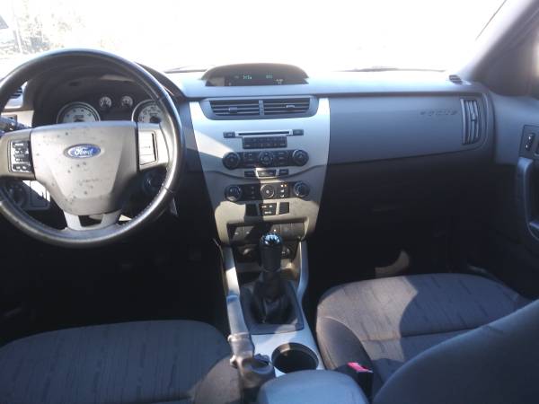 2010 Ford focus **1 OWNER** - cars & trucks - by dealer - vehicle... for sale in Morrow, GA – photo 12