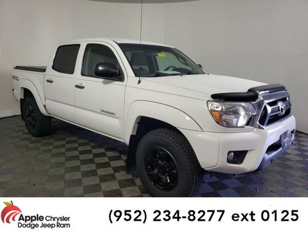 2015 Toyota Tacoma truck Base (Super White) for sale in Shakopee, MN – photo 2