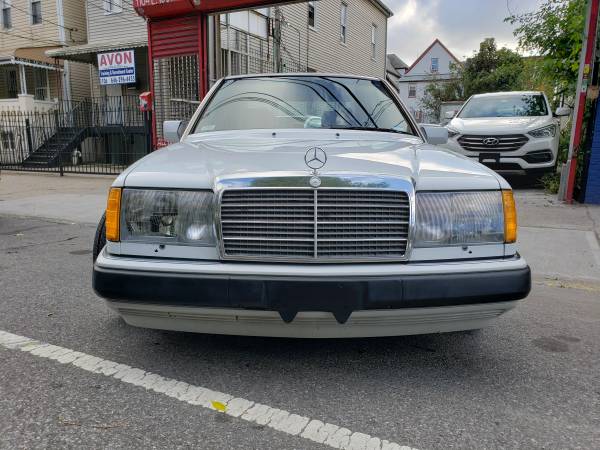 1992 Mercedes 300E - cars & trucks - by owner - vehicle automotive... for sale in Bronx, NY – photo 2