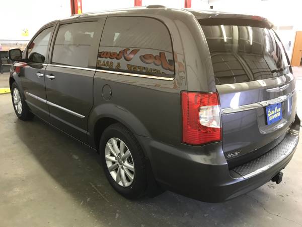2015 Chrysler Town and Country Platinum 53k - - by for sale in Oshkosh, WI – photo 8