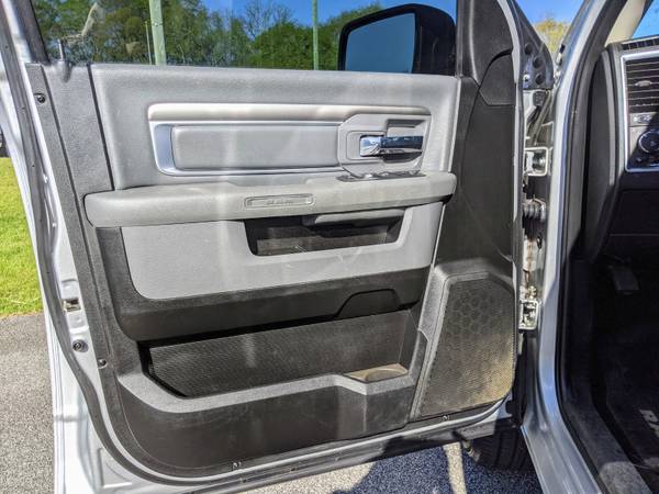 2019 Dodge Ram 1500 SLT Big Horn Super Nice Hemi! - cars for sale in Lithia Springs, GA – photo 12
