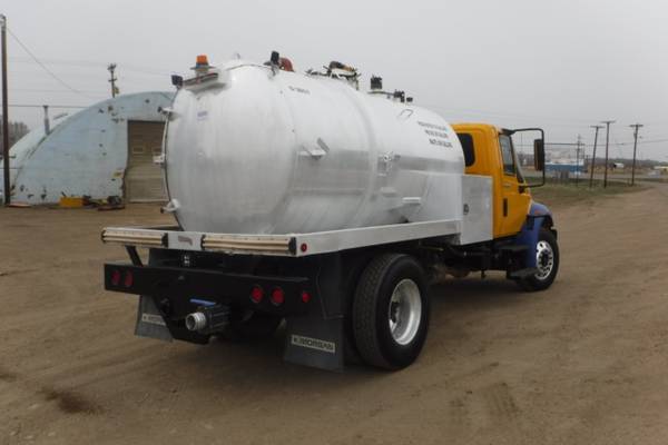 2011 International 4300 Septic Truck - - by dealer for sale in Craig, CO – photo 3