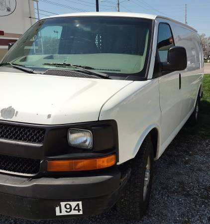 2011 Chevrolet Express g3500 - - by dealer - vehicle for sale in Springfield, MO – photo 4