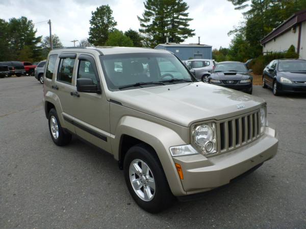 2011 JEEP PATRIOT 4X4 AUTOMATIC CLEAN RUNS/DRIVES GOOD GREAT LOW PRICE for sale in Milford, ME