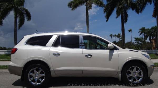 2010 *Buick* *Enclave* *CXL* White Diamond Tricoat - cars & trucks -... for sale in West Palm Beach, FL – photo 2