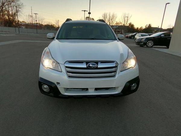 2013 Subaru Outback 3.6R Limited Wagon 4D - cars & trucks - by... for sale in Nampa, ID – photo 2
