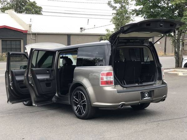 2014 FORD FLEX SEL LOADED JUST SERVICED 2-OWNER BRAND NEW TIRES -... for sale in Portland, WA – photo 24