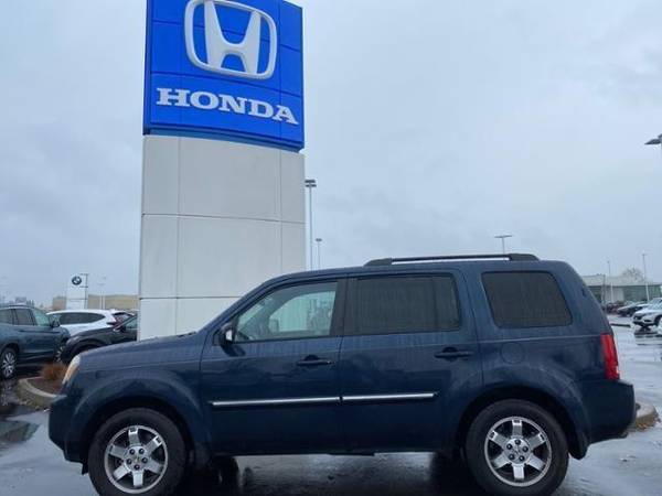 2010 Honda Pilot 4x4 4WD 4dr Touring w/Navi SUV - cars & trucks - by... for sale in Salem, OR – photo 3