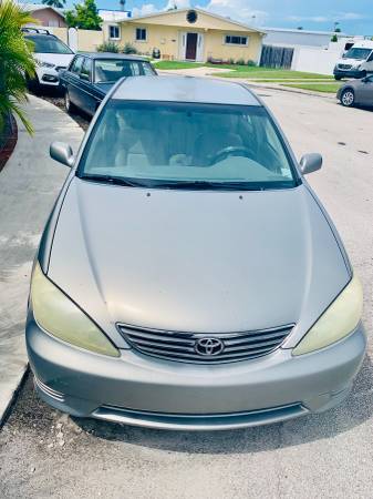 MUST SELL - LOW MILEAGE COLD AC - 2006 Toyota Camry LE for sale in Key West, FL – photo 2
