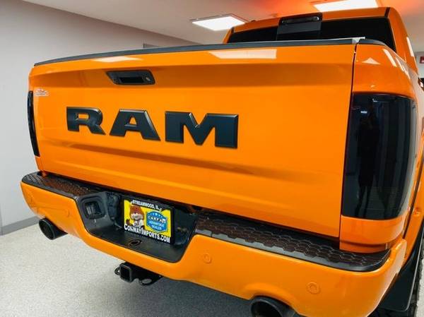 2017 RAM 1500 Night 4x4 Crew Cab 5'7 Box *GUARANTEED CREDIT... for sale in Streamwood, IL – photo 7
