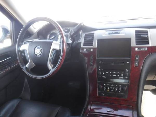 2010 Cadillac Escalade - All Wheel Drive - - by dealer for sale in Nampa, ID – photo 16