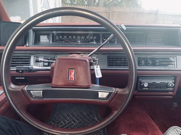 1991 Oldsmobile Delta 88 royal for sale in Brownsburg, IN