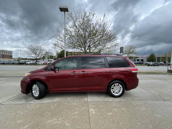 2014 Toyota Sienna XLE - - by dealer - vehicle for sale in Akron, OH – photo 9