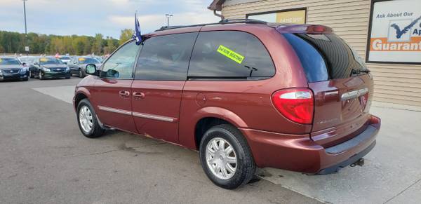 ALL MAKES! 2007 Chrysler Town & Country LWB for sale in Chesaning, MI – photo 6