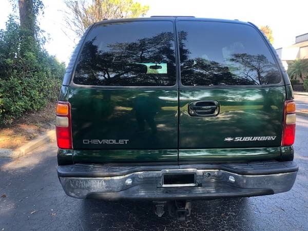 2001 Chevy Suburban 3 Row Leather seats GREAT Shape - cars & trucks... for sale in Casselberry, FL – photo 8