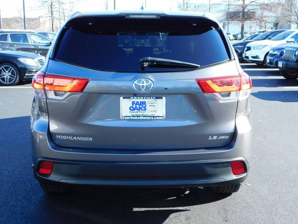 2019 Toyota Highlander LE Plus ** Easy Financing** Se Habla Espanol... for sale in CHANTILLY, District Of Columbia – photo 6