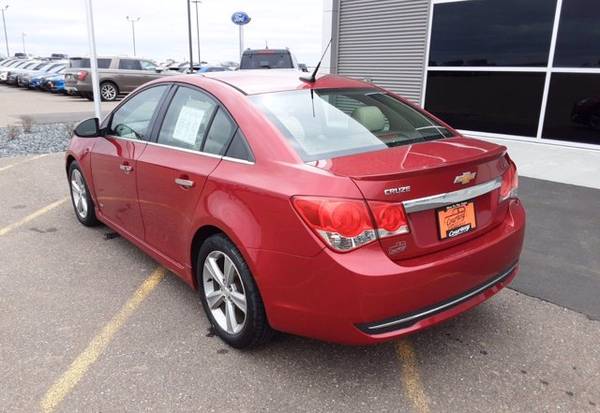 2012 Chevy Chevrolet Cruze LT with 2LT hatchback Red for sale in Thorp, WI – photo 4
