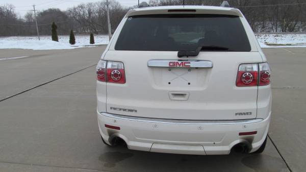 2011 GMC Acadia Denali, 7 passenger, LOW MILES (SHARP) - cars & for sale in Council Bluffs, MO – photo 4