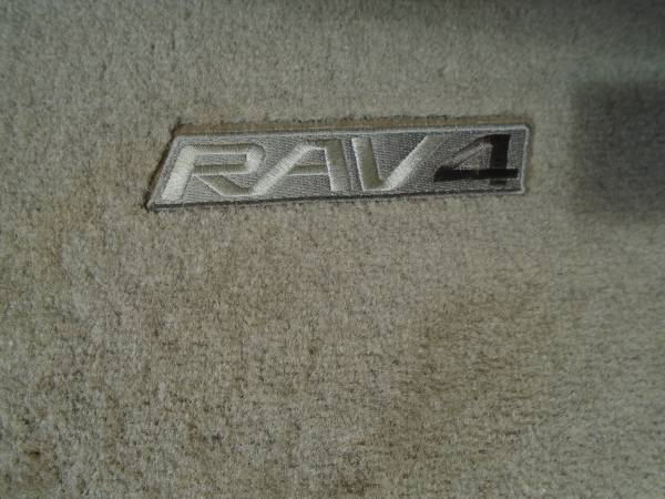 2011 toyota rav 4/clean, all wheel drive/runs great - cars & trucks... for sale in douglas, MA – photo 7