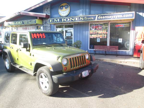 FM Jones ands Sons Jeep Sahara 4-Door - cars & trucks - by dealer -... for sale in Eugene, OR – photo 6