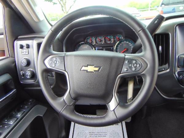 2018 Chevy Silverado 2500HD Lt 4x4 ( Mileage: 44, 272! - cars & for sale in Devine, TX – photo 22