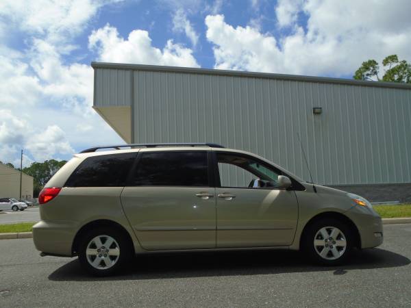 TOYOTA sienna XLE mini van, leather and nice!!!! - cars & trucks -... for sale in GAINESVILLE, FL 32609, FL – photo 5