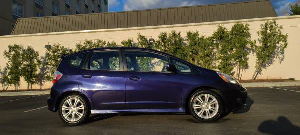 09 Honda Fit Sport Automatic 1owner/ - by dealer for sale in East Hartford, CT – photo 9
