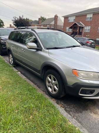 VOLVO XC70 2008 NICE 3700$ - cars & trucks - by owner - vehicle... for sale in Yonkers, NY – photo 2