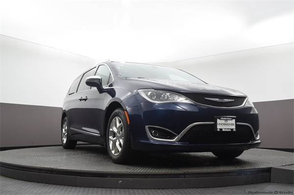 2017 Chrysler Pacifica Limited van Jazz Blue Pearlcoat - cars & for sale in Billings, MT – photo 7