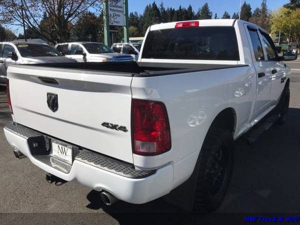 2014 Ram 1500 4X4 Express 4dr Quad Cab 6 3 SB Pickup Clean Carfax for sale in Milwaukee, OR – photo 5