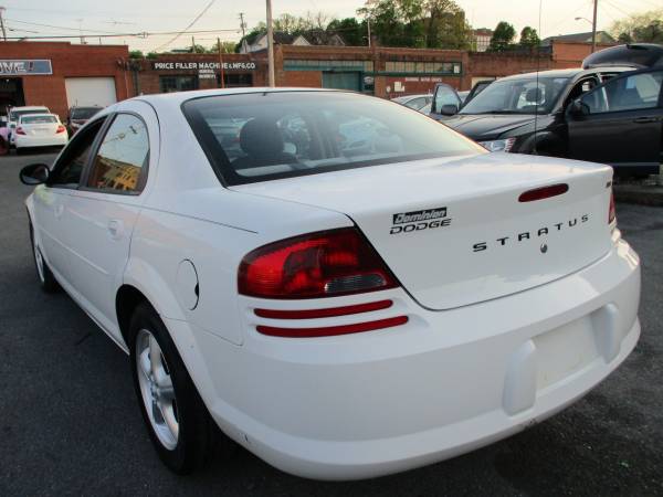 2005 Dodge Stratus SXT Runs & Drives great/Clean Title - cars & for sale in Roanoke, VA – photo 6