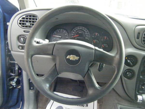 2006 Chevrolet TrailBlazer LS 4WD for sale in Chelmsford, MA – photo 23