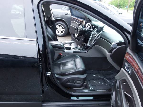 2011 Cadillac SRX Luxury AWD - - by dealer - vehicle for sale in Roanoke, VA – photo 16