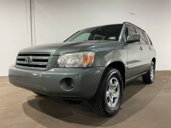 2006 Toyota Highlander AWD ! Clean Title ! - - by for sale in Hasbrouck Heights, NJ – photo 2