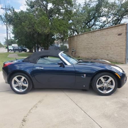 2008 Pontiac Solstice convertible automatic cold ac chrome wheels CD for sale in Austin, TX – photo 7