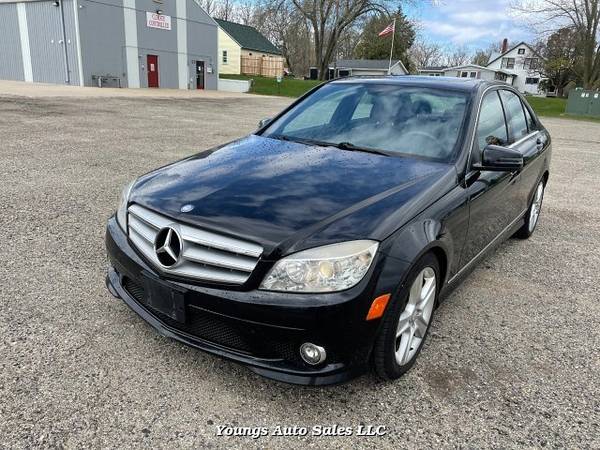 2010 Mercedes Benz C-Class C300 4MATIC Sport Sedan 7-Speed A - cars for sale in Fort Atkinson, WI – photo 3