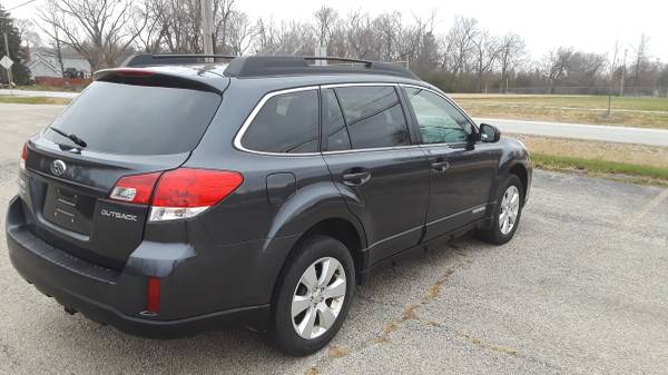 2012 Subaru Outback 2.5L AWD - cars & trucks - by owner - vehicle... for sale in Medinah, IL – photo 6