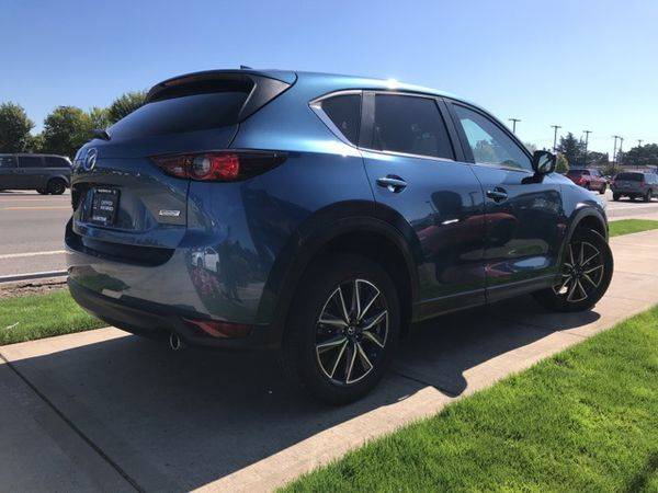 2018 Mazda CX-5 Touring ( Easy Financing Available ) for sale in Gladstone, OR – photo 5