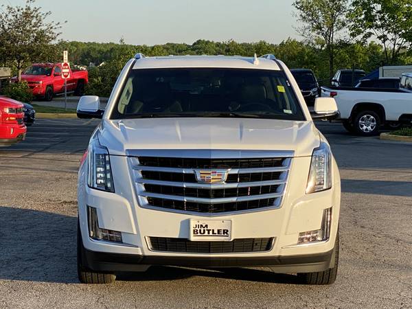 2018 Cadillac Escalade Luxury - - by dealer - vehicle for sale in Fenton, MO – photo 15