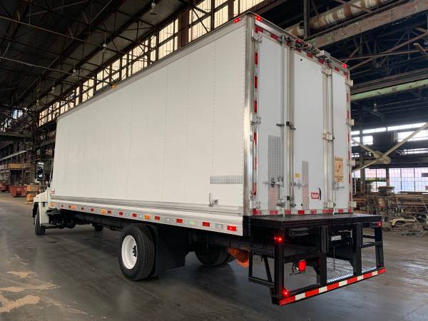 2013 Hino 338 7.6L Turbo Diesel 26ft Reefer Box Truck Pull Out Ramp... for sale in Lebanon, VA – photo 3