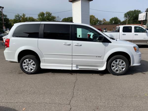 ★★★ 2014 Dodge Grand Caravan Handicap Accessible ★★★ for sale in Grand Forks, ND – photo 4