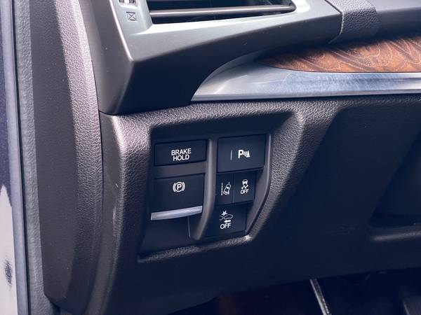 2020 Acura MDX SH-AWD w/Technology Pkg Sport Utility 4D suv Gray - -... for sale in Farmington, MI – photo 24
