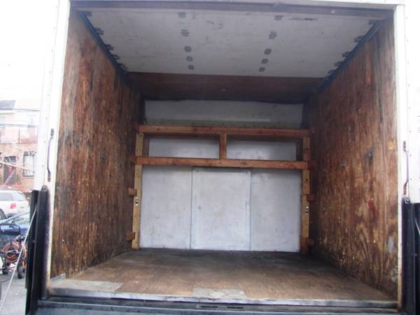 2005 FORD E350 SD CUTAWAY 12FT BOX TRUCK - - by dealer for sale in Richmond Hill, NY – photo 18